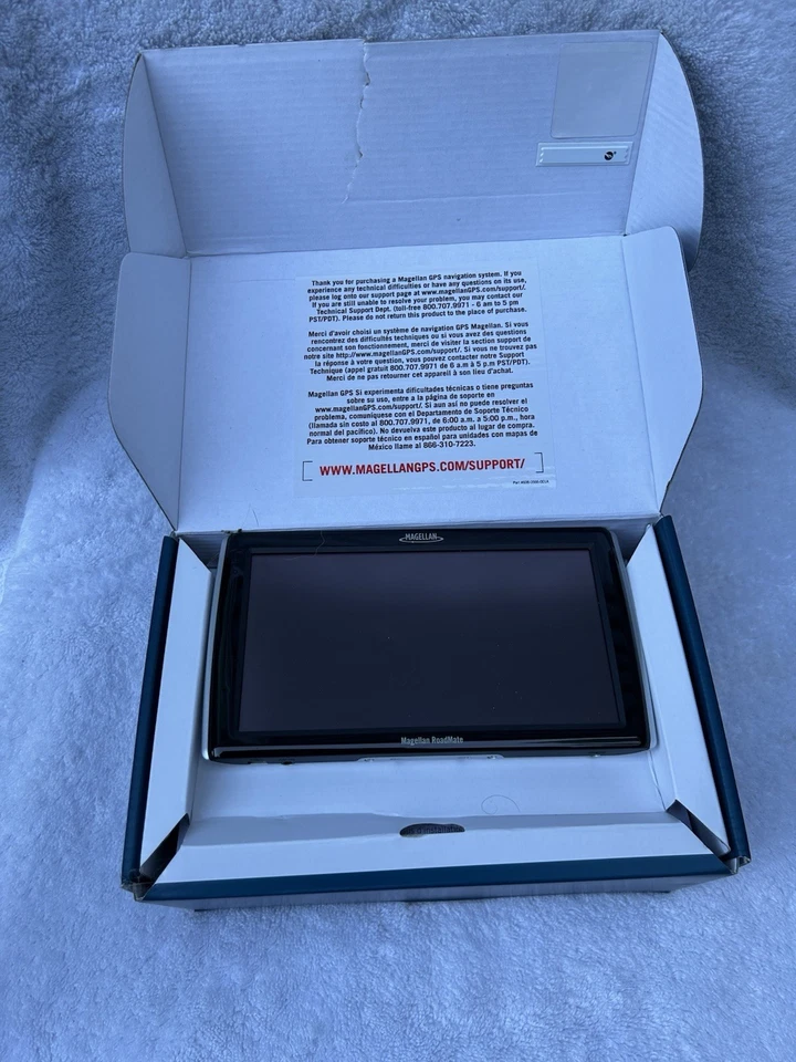 Magellan RoadMate 1700 GPS Navigation NIB - Image 2 of 4
