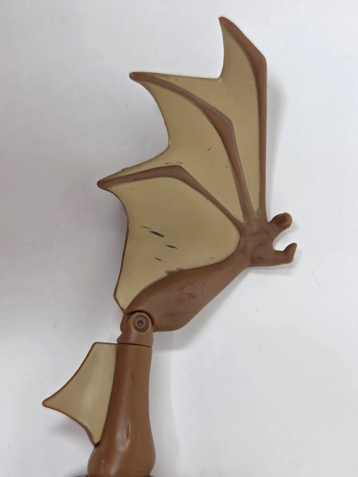 Экшн-фигурка Kenner 1993 DC Comics Man-Bat коричневая и желтовато-коричневая с синими брюками - Изображение 2 из 4