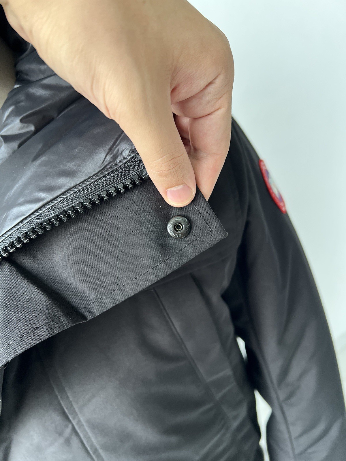 Authentic Men's Canada Goose Sanford Black Down Puffer Parka Jacket Size M thumbnail 13