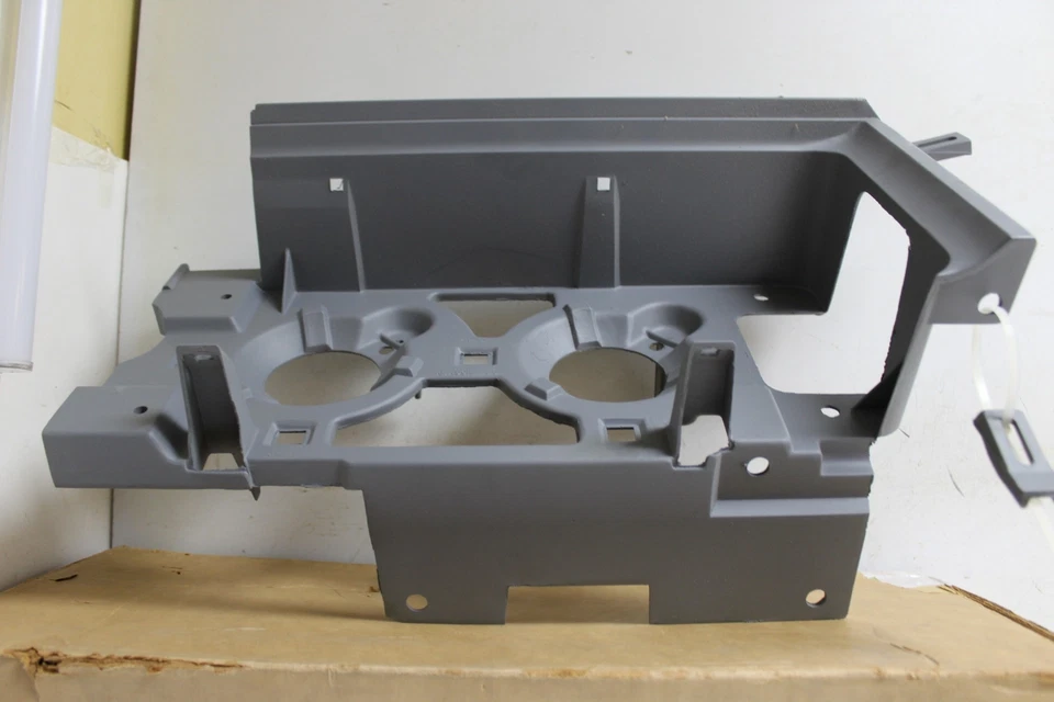 Nuevo OEM GM LH panel de faros izquierdo canastilla 3423913 1975 Chevrolet (FB6) Foto 3 de 4