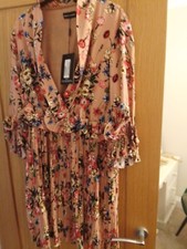 Pretty Little Thing | Nude Floral Pleated Skater Dress | UK 16 | BNWT