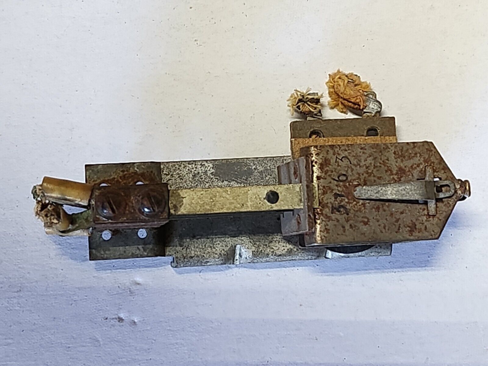Picture 2 of 4