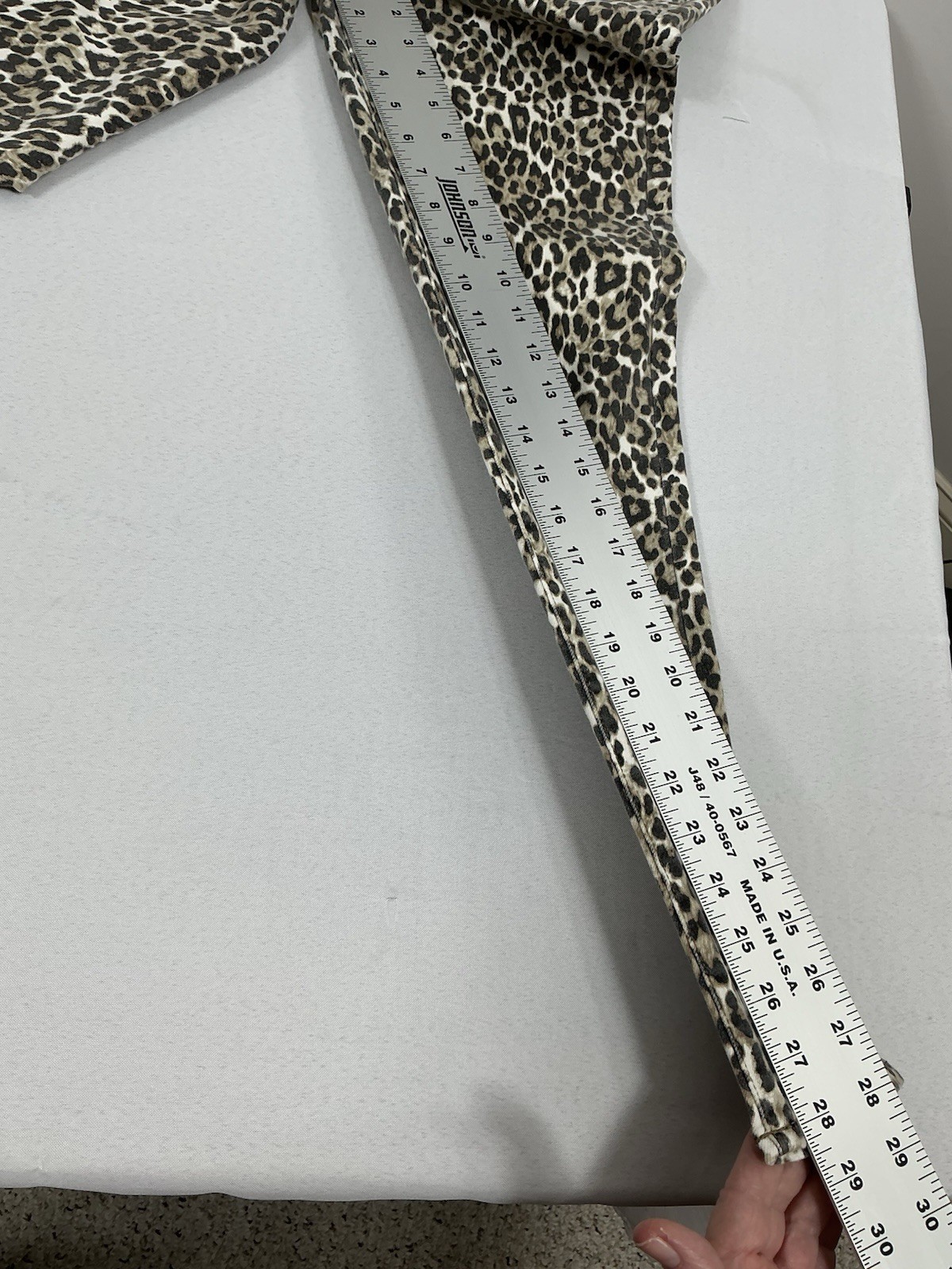 Womans Excellent Condition American Eagle Animal … - image 8