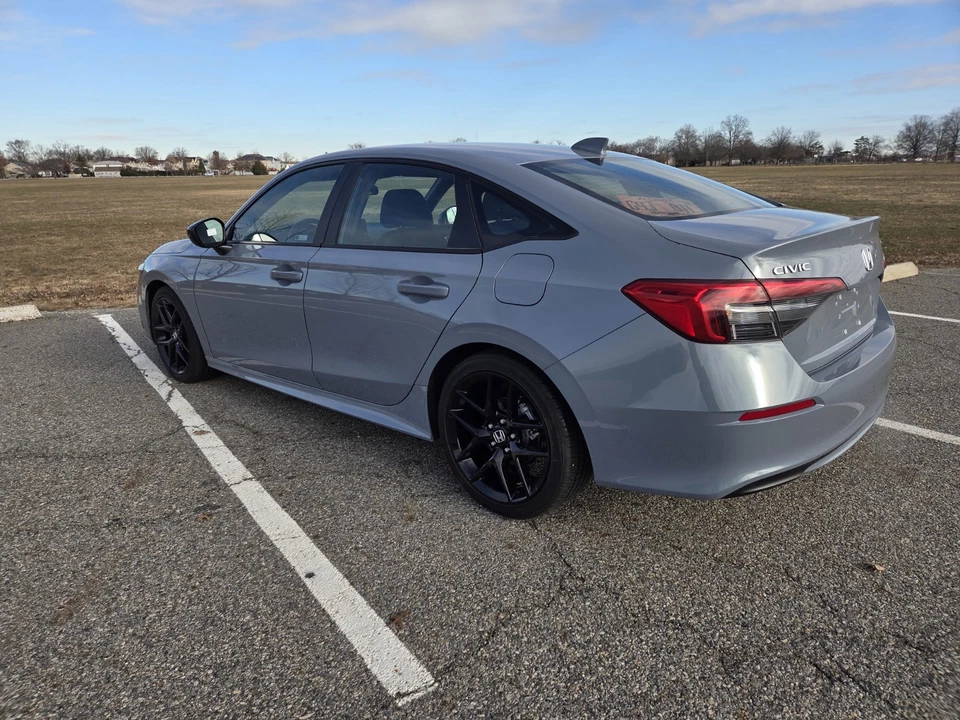 Honda Civic Sport 2024 Foto 3 de 4