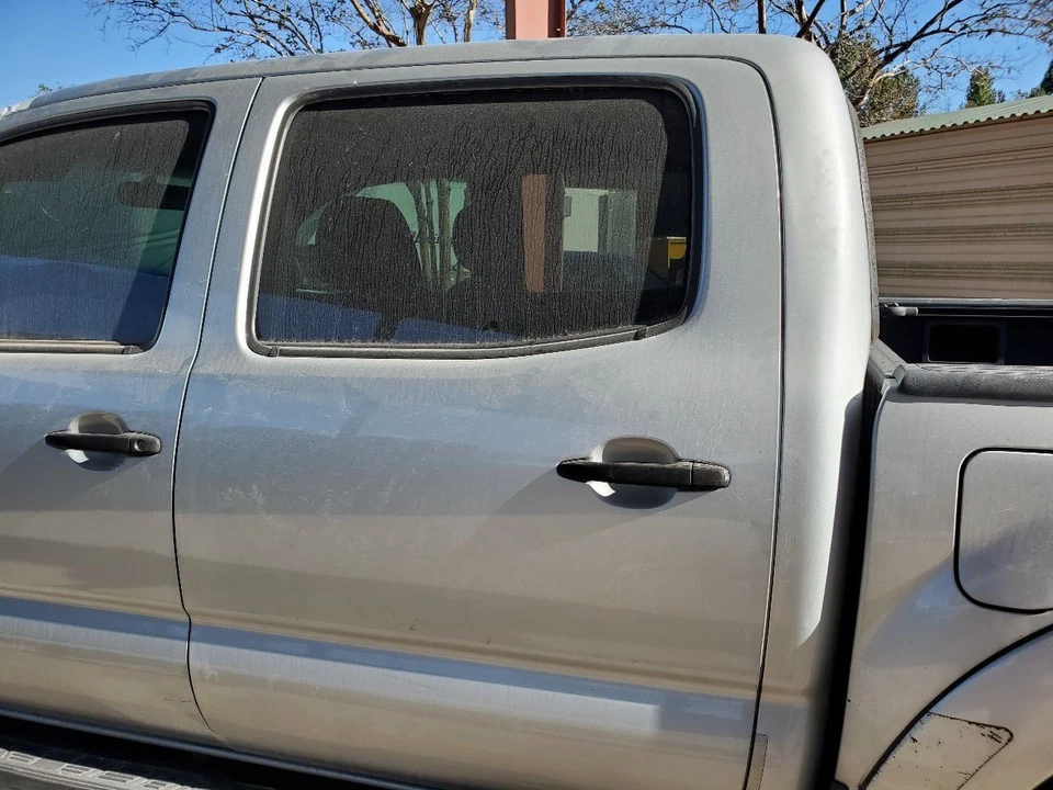 Toyota Tacoma PreRunner 2005 2013 OEM eje trasero izquierdo 2x2 Foto 4 de 4