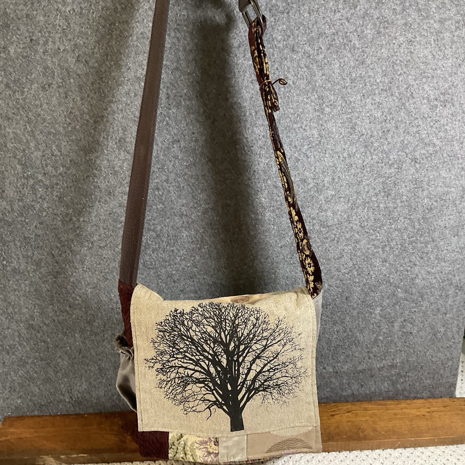 Handmade Patchwork Tree Material Flap Crossbody S… - image 3