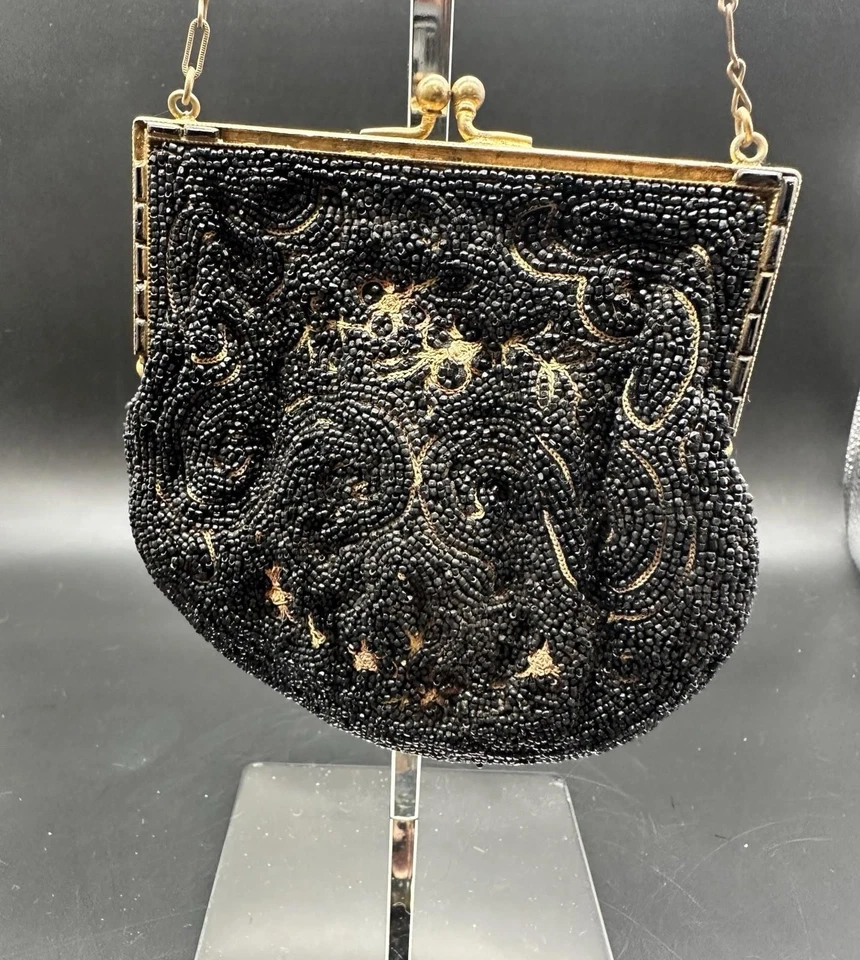 Antiguo Bolso Victoriano Micro Vidrio Cuentas Tono Negro y Dorado Motivo Flor Foto 4 de 4