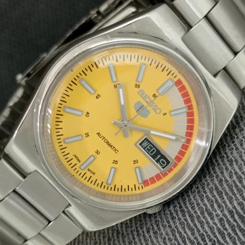 VINTAGE SEIKO 5 AUTOMATIC JAPAN MENS YELLOW COLOR DIAL WATCH a2395-U
