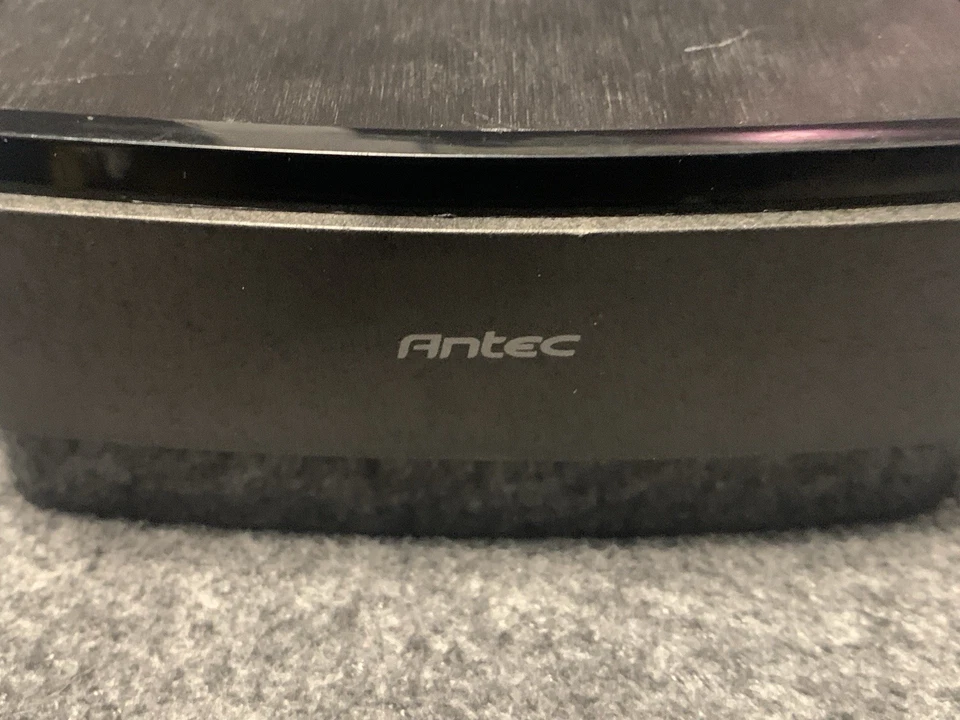 Antec MX-1 Veris 3.5 inch SATA/eSATA/USB2.0 Actively Cooled HDD Enclosure - Image 2 of 4