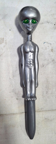 Vintage 1980s Roswell Gray Alien Area 51 Pen Science Fiction No Ink 726-33