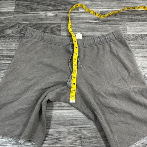 PINK by VICTORIA'S SECRET Stretch Waist Gray Casual Sweatshorts Women's Size M - Picture 8 of 8