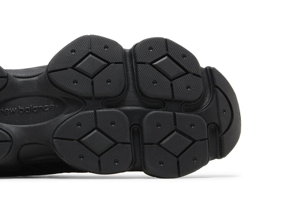 US SIZES[7-11] New Balance 9060 'Triple Black' U9060BPM | eBay