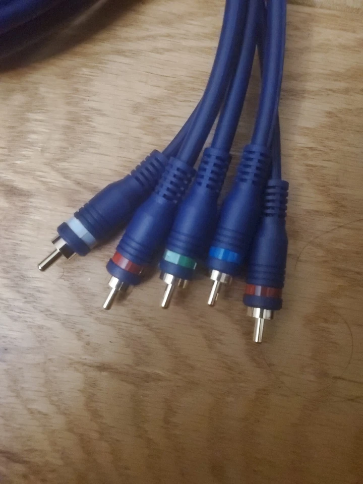 C2G/Cables to Go 29168 - 25ft Velocity. RCA Audio Interconnect - Image 2 of 4