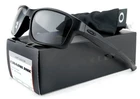 New Oakley CHAINLINK Sport Sunglasses | Covert Matte Black / Polarized Gray Lens