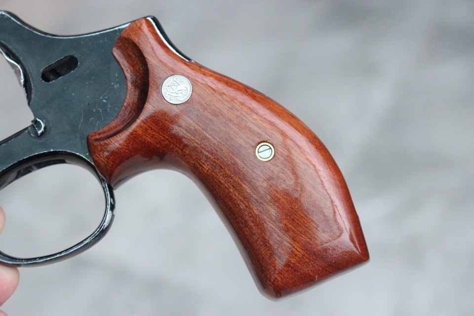 Sapele Wood Banana Target Grips For S&W K & L Frame Round Butt Models 66, 686, 696