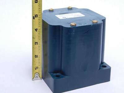 NEW Electric Metering Corp WP200-5-2 Wound Primary Current Transformer 600V (VN)