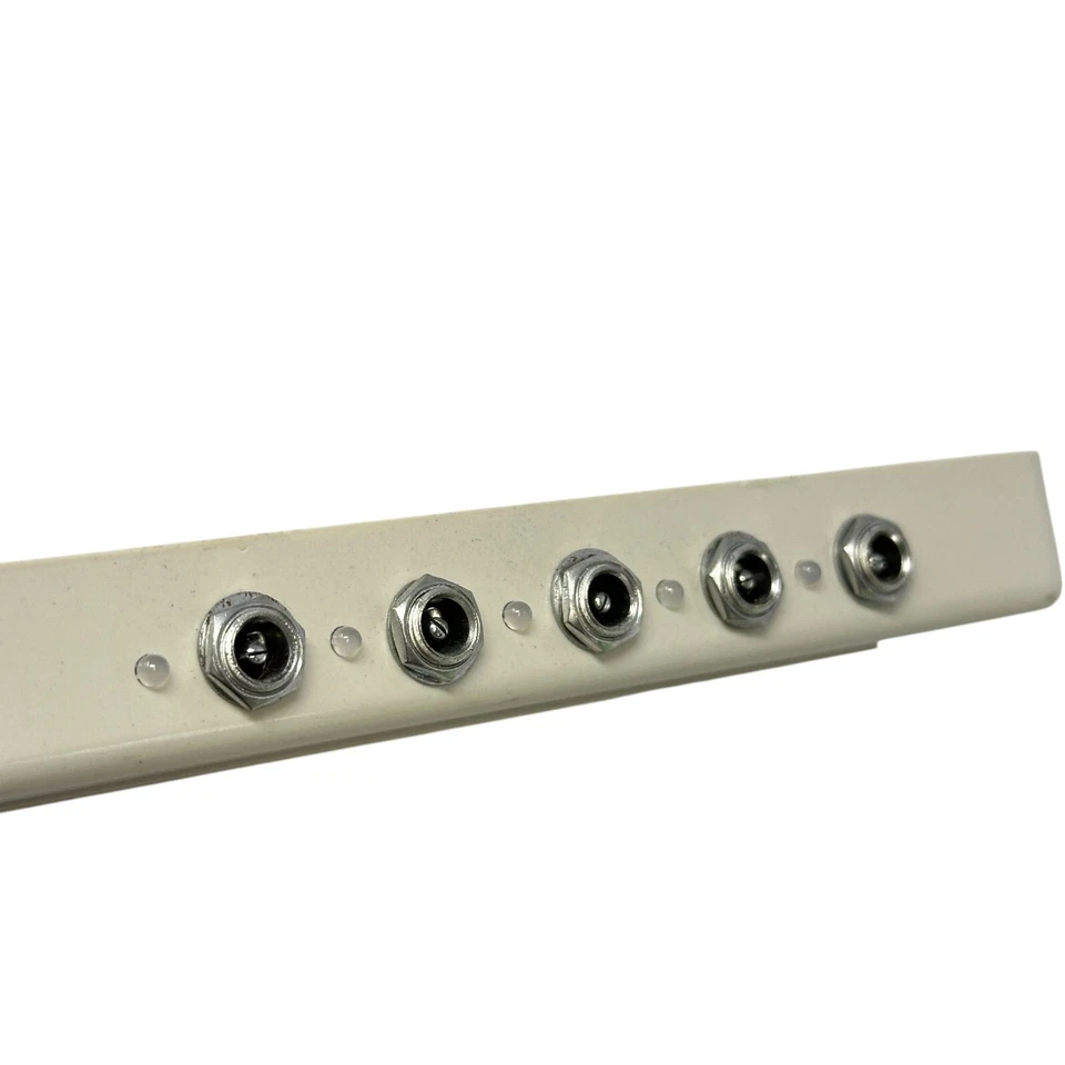 Powerizer CH-GL3705-5 Li-ion Battery Charger Input DC12V / 3A Output 4.2V / 0.5A - Image 4 of 4