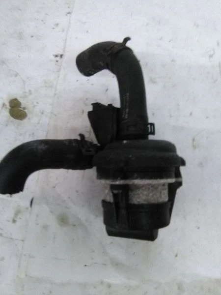 Bomba de refrigerante eléctrica Jaguar tipo F 14-19 Foto 2 de 4