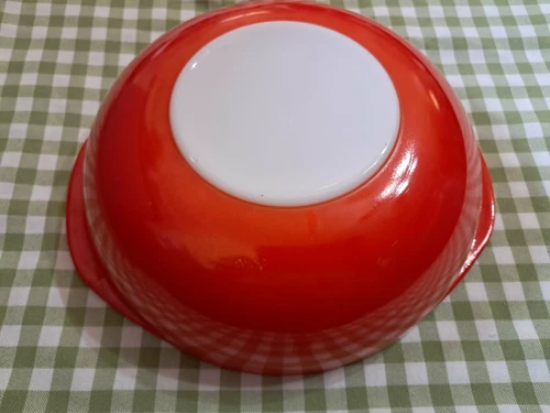 Vintage Red Pyrex 10 Inch 2 Quart  Handled Serving Bowl
