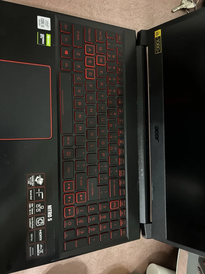 Portátil para juegos Acer Nitro 5 N22C1 1920 x 1080, 15,6 pulgadas Foto 3 de 4