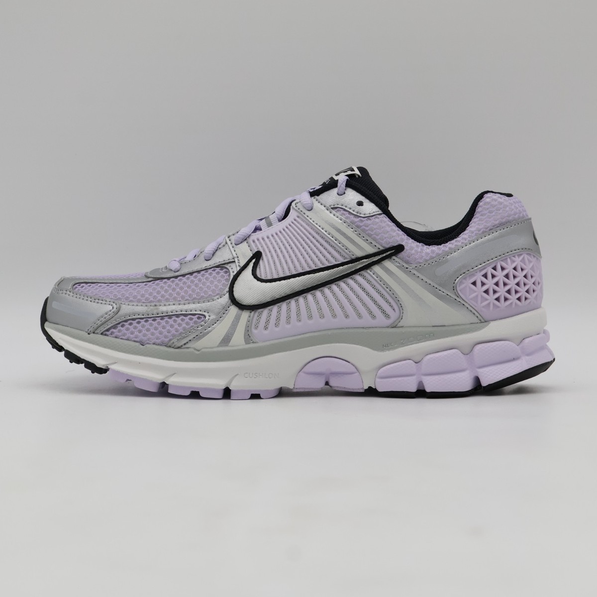 IB7253-500 Nike Zoom Vomero 5 Barely Grape Photon Dust Summit
