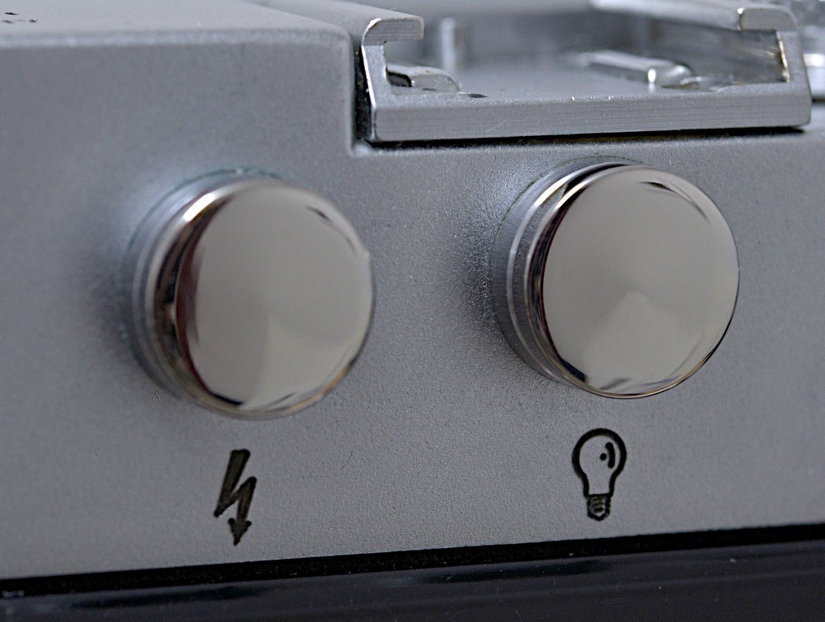 Leica M3 Flash Sync. Plugs White for sale online | eBay