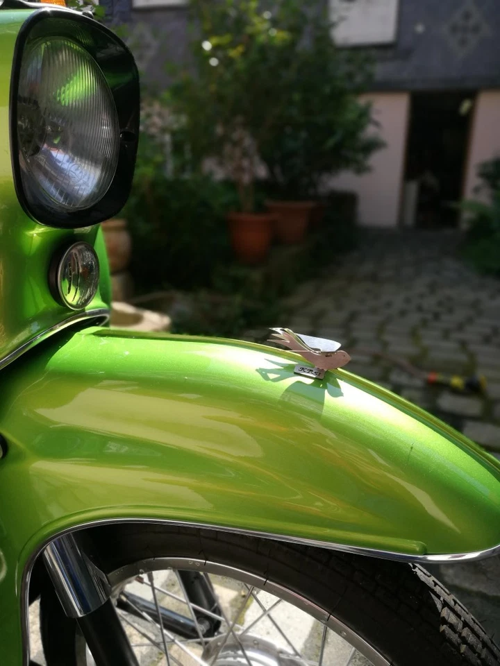 Kühlerfigur Schwalbe für Simson Schwalbe KR51/1 - KR51/2 - Kotflügel Lampenmaske - Bild 2 von 4