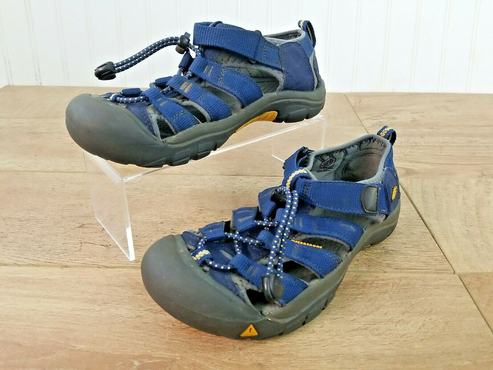 Sandali impermeabili per bambini Keen Newport H2 taglia 4 (37 EU) blu scarpe da acqua usati in ottime condizioni