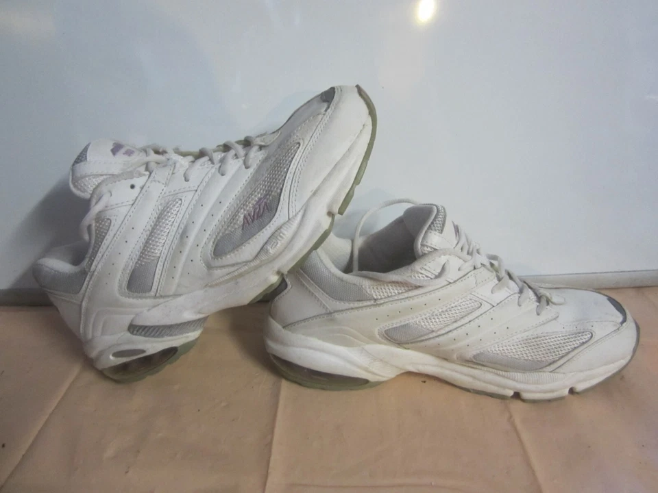 Avia Memory Foam White Walking Shoes Womens Size 10 Sneakers (USED) - Image 2 of 4