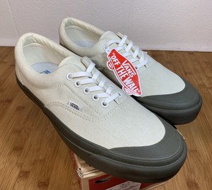 vans era podium