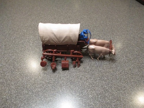 MARX CLASSIC TOY PLAYSET FORT APACHE COVERED WAGON & ACCESSORIES