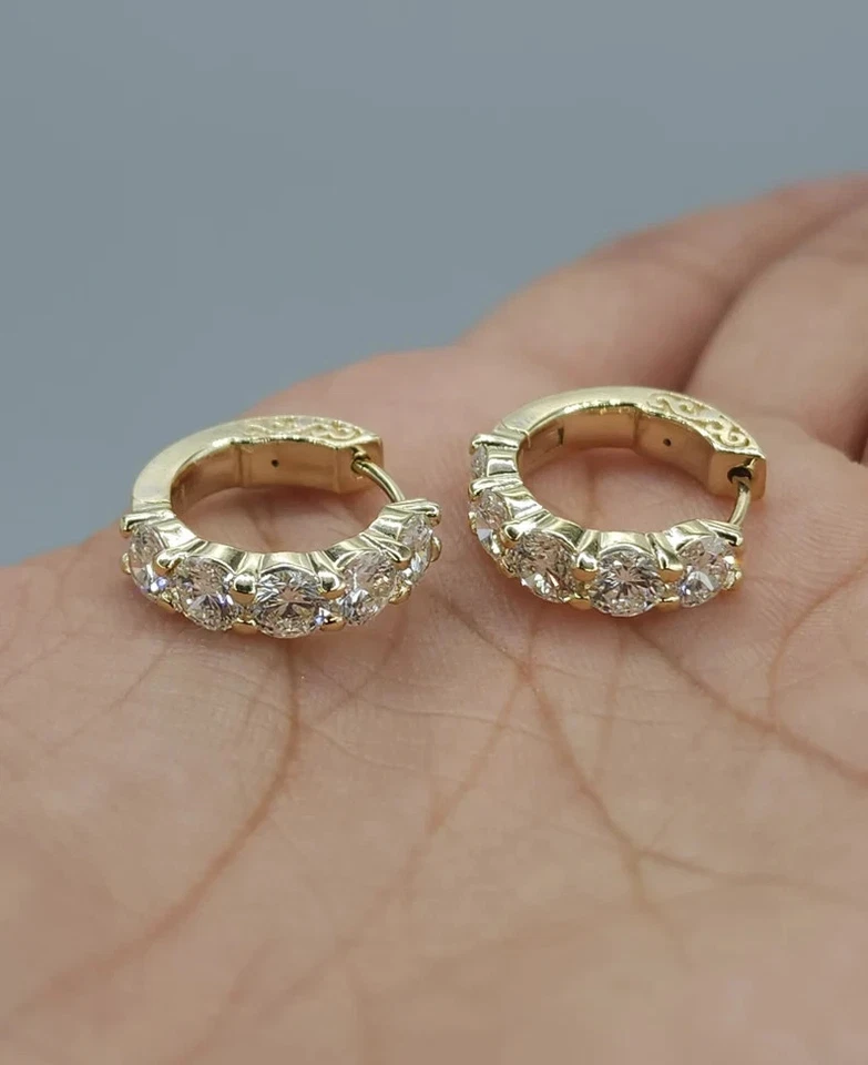 Серьги-кольца из желтого золота 14 карат с выращенными в лаборатории бриллиантами круглой огранки VS 2 карата - Изображение 3 из 4