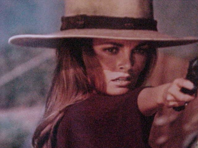 RAQUEL WELCH 'Hannie Caulder' Olive Signature Blu-ray 1971 Slipcase Booklet OOP!