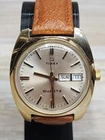Timex Q Quartz Day-Date Wristwatch Working With New Band, 70's Clean Watch