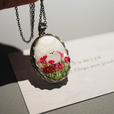 Shimaenaga Bird Pendant Cosmos Mother of Pearl Gold Leaf Japan