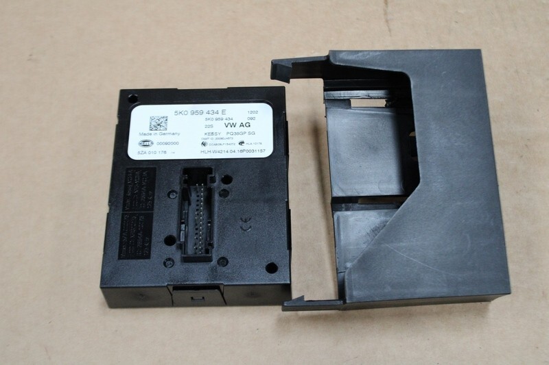 Audi Skoda VW Jetta 5C Steuergerät Keyless Entry Kessy Halter 