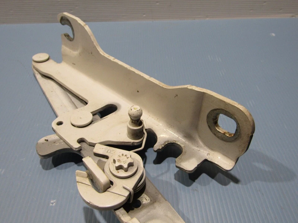 Charnière capot avant droit origine BMW Série 1 2 3 F20 F22 F30 7239416 RF M46U-08 - Photo 3/4