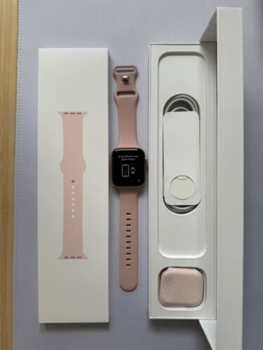 Apple Watch Series 6 44mm (GPS + Cellular) Aluminum Case - Very Good - Picture 1 of 12