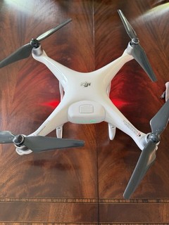 DJI Phantom 4 Pro 4K Camera Drone White 2 Batteries Extra Props. Carrying Case