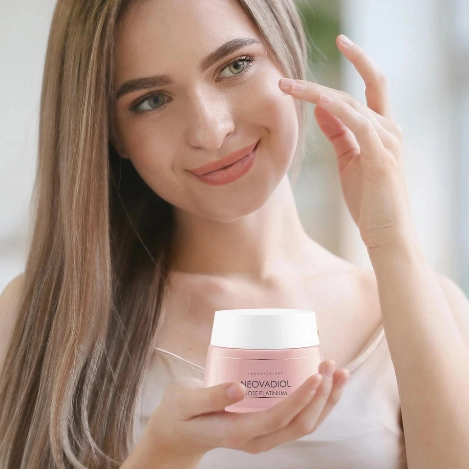 Crema Vichy Neovadiol Rose Platinium 50 ml | Crema hidratante de día Fortificante Rosy Glow Foto 3 de 3