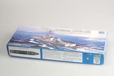 USS Lassen DDG-82 / 1:350 - Trumpeter / 04526