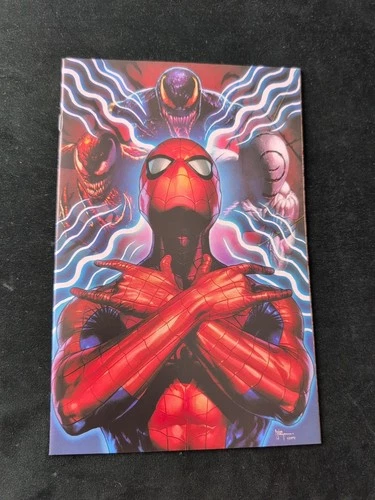 AMAZING SPIDER-MAN #25 VIRGIN MICO SUAYAN  SPIDERMAN VENOM C2E2 EXCLUSIVE 1