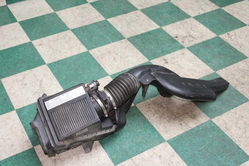 00-06 Yukon XL 6.0L Air Intake Filter Housing Cleaner Box High Capacity OEM WTY Foto 3 de 4