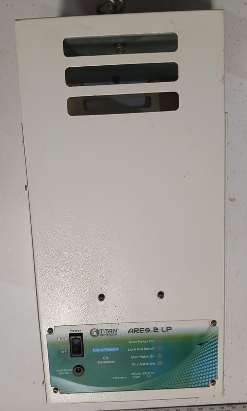 TITAN CONTROLS ARES 2 – TWO BURNER LP CO2 GENERATOR – 5.3 CUFT/HR