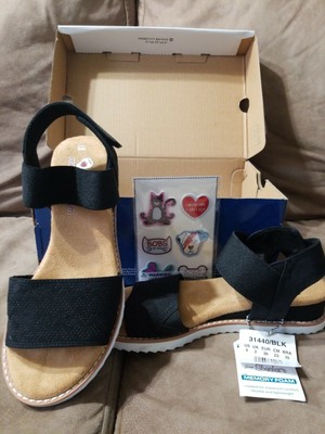 bobs from skechers desert kiss