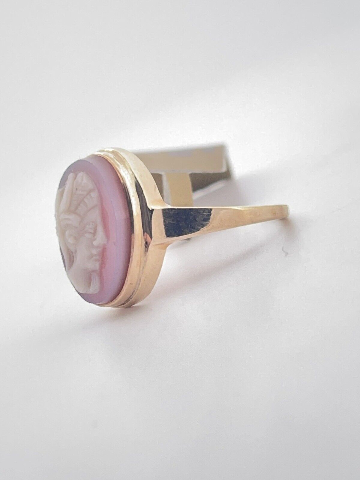 10K Yellow Gold Estate Lavender Cameo Ring Size 6… - image 2