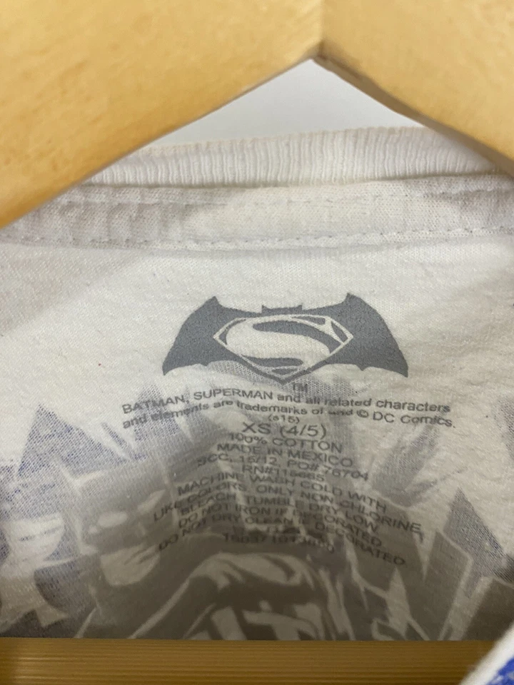 Mega Camiseta De Colección Superman Vs Batman DC Comics Estampado Completo AOP Juventud XS 4/5 Foto 3 de 4