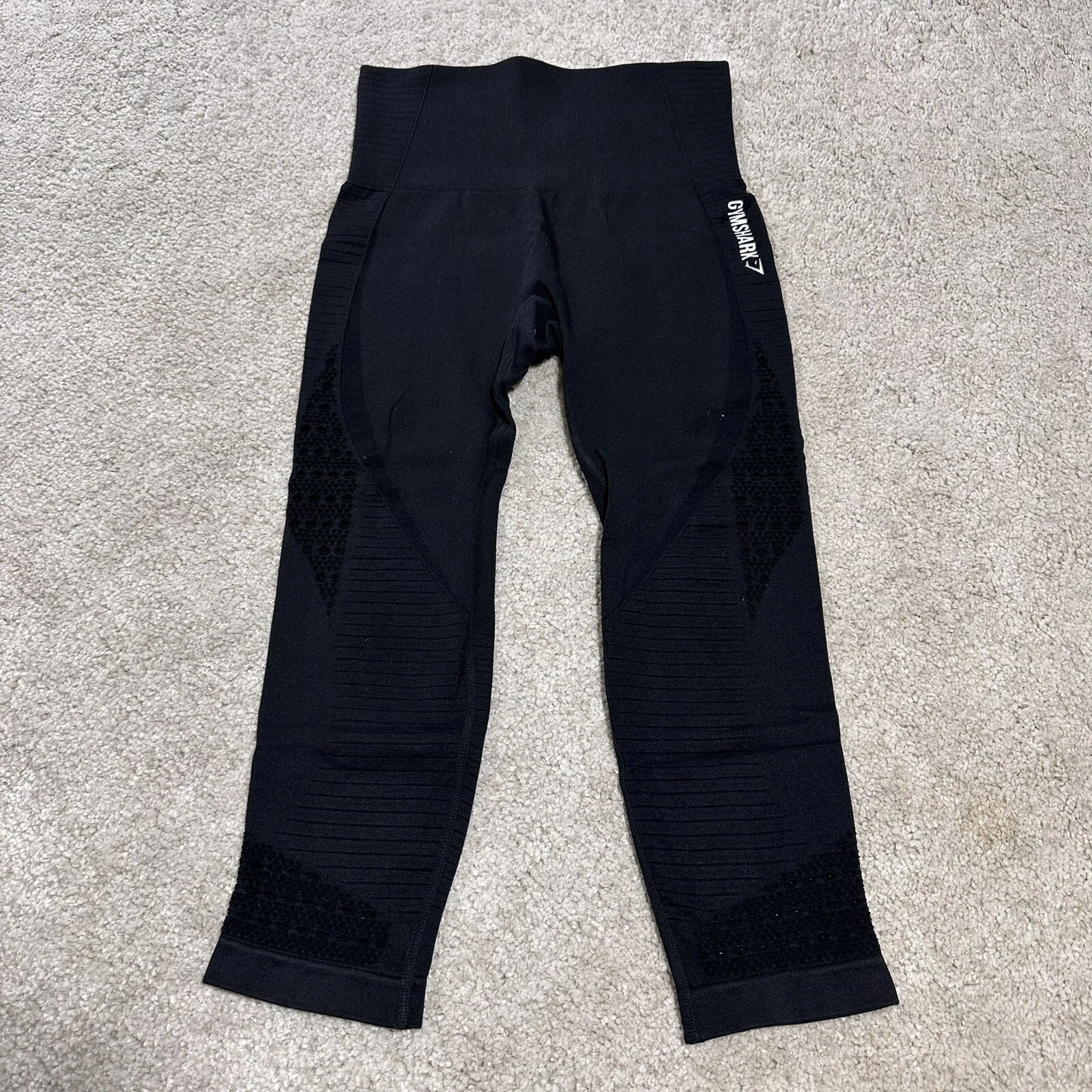 gymshark seamless perforated crop mid rise stretch leggings