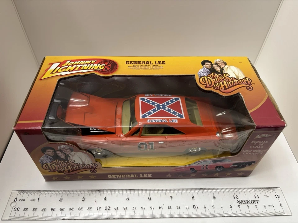 Dukes of Hazzard 1/25 General Lee 1969 Dodge Charger Johnny Lightning 2011 NEW - Image 2 of 4