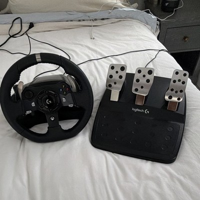 Logitech G920 Racing Wheel & Pedals with all the wires it came with.
